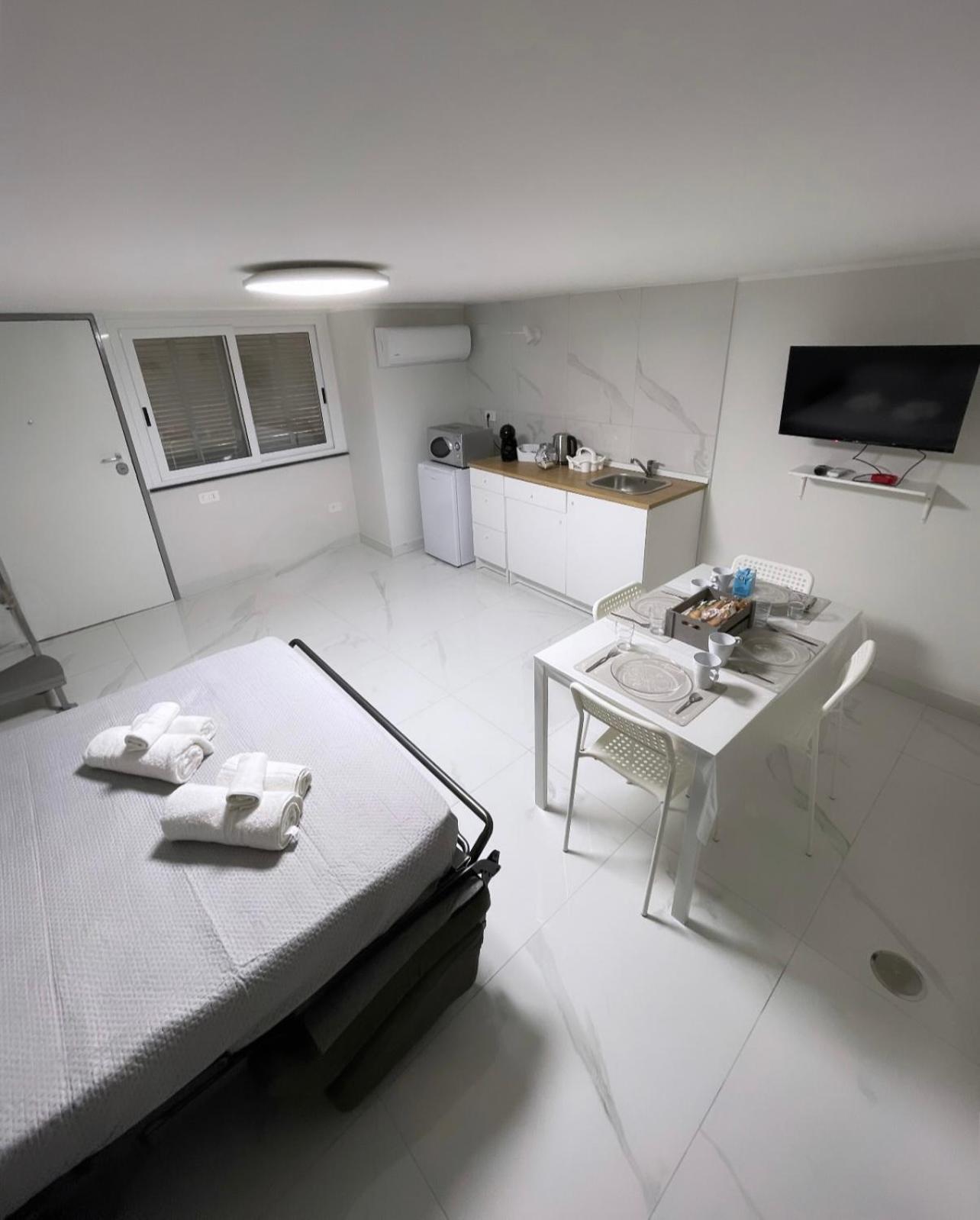 Casa Mrgio Apartment Наполи Екстериор снимка